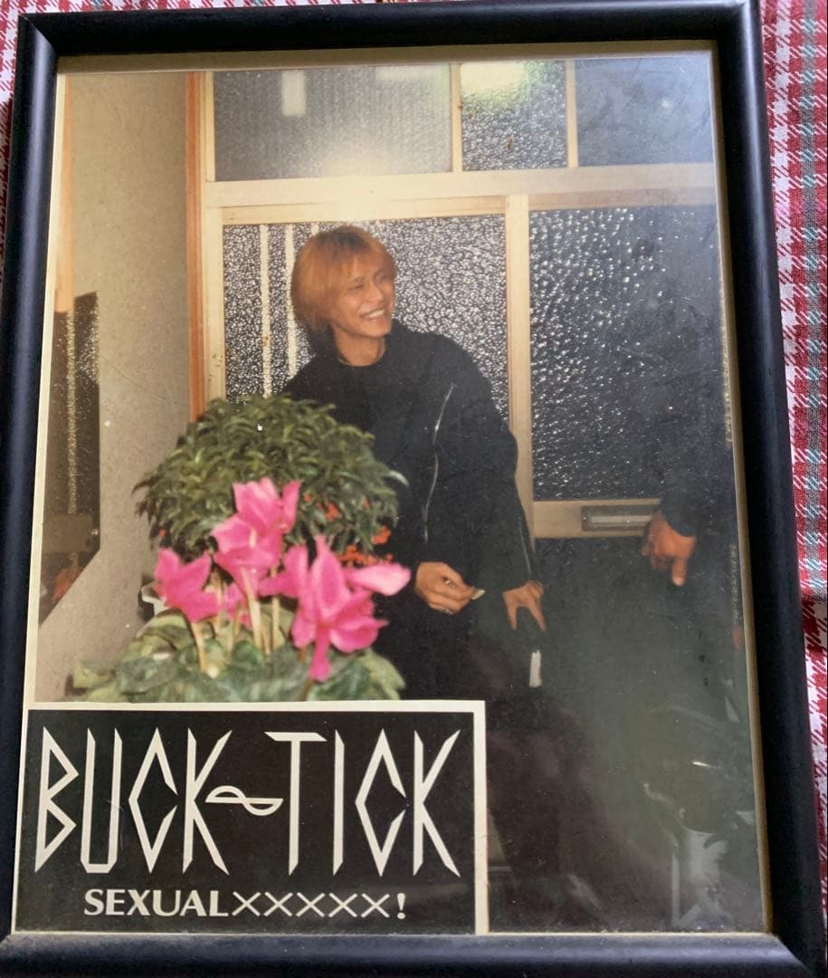 BUCK-TICK櫻井さんの写真とステッカー