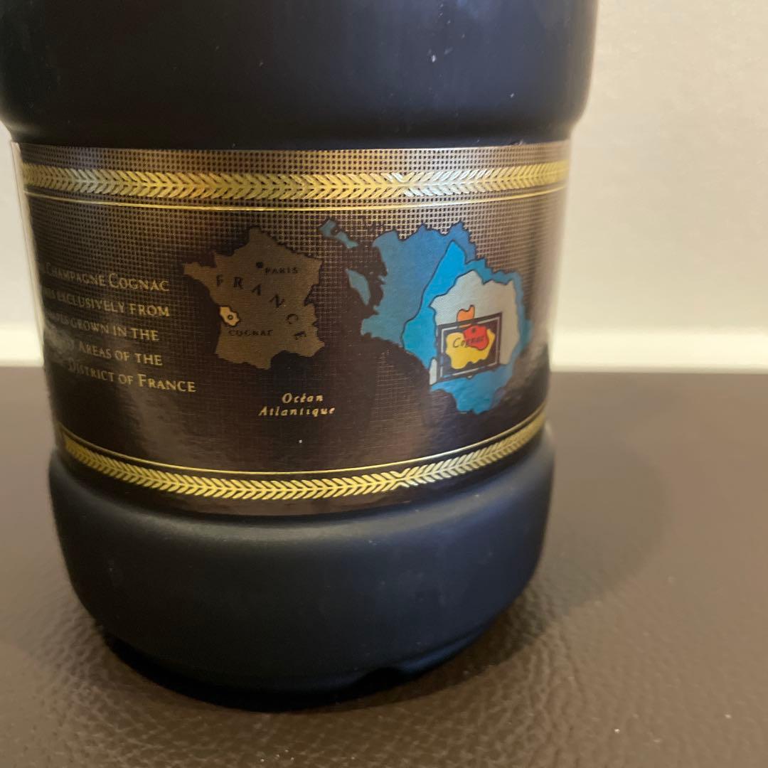 誰をも魅了する、深い味わいのレミーマルタン　コニャック2本セット