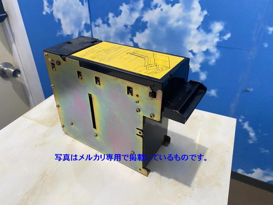 卓上ミニスロットマシンlove 設定書付なので大当り確率を好みに変更できます。