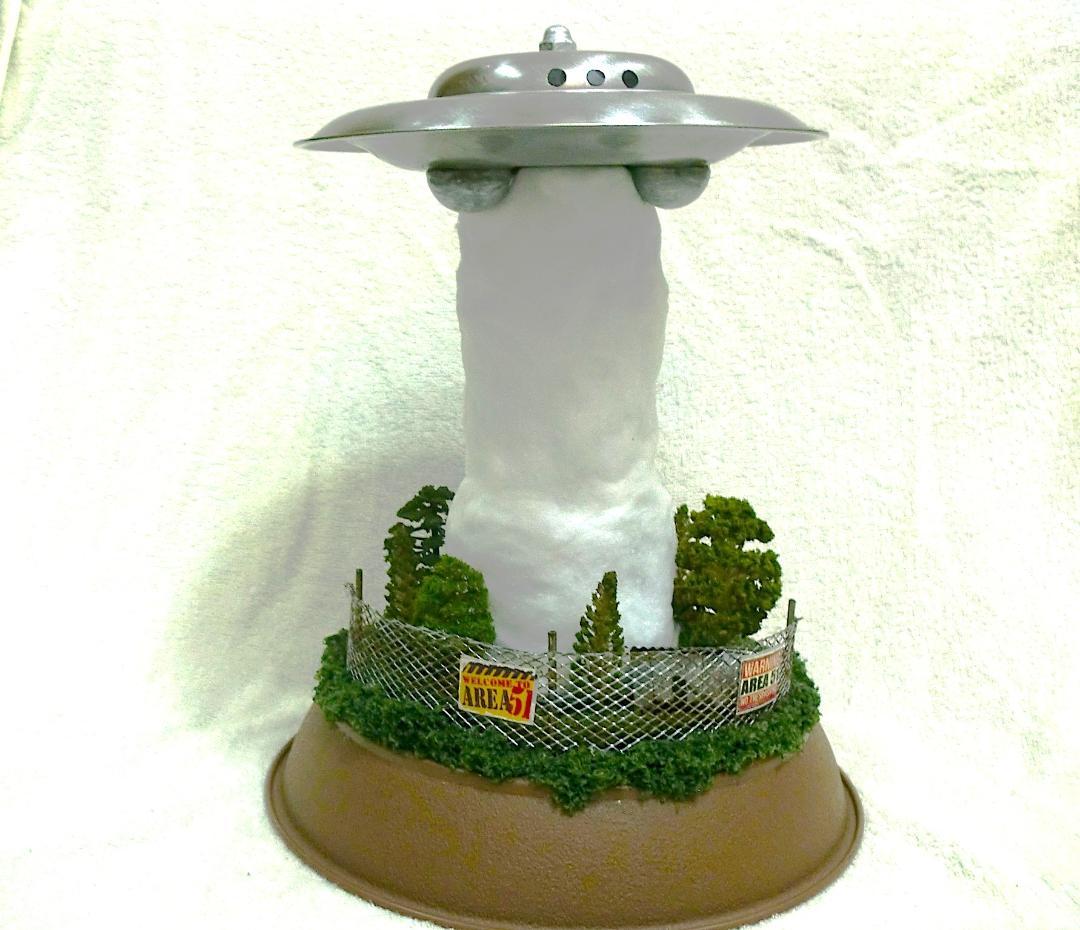 エリア５１ジオラマシリーズ金属製UFOフィギュア コードレスタイプ