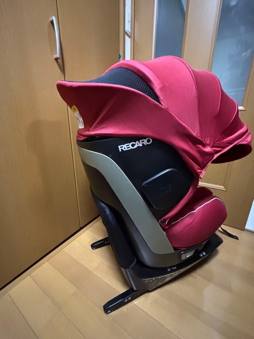 RECARO ZERO.1 チャイルドシート ISOFIX対応　クリーニング済