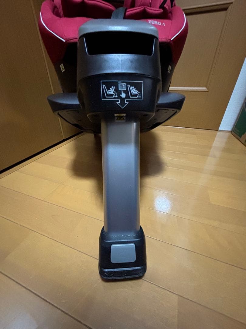 RECARO ZERO.1 チャイルドシート ISOFIX対応　クリーニング済