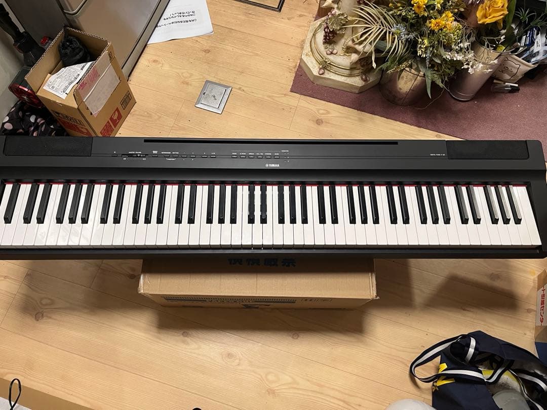 ヤマハ電子ピアノ　P125B