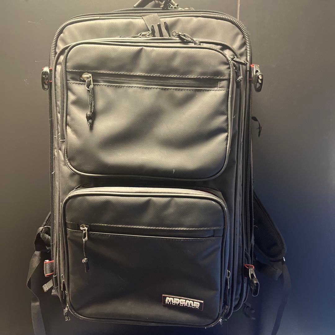 DJバッグ　ブラック　バックパック　マグマバッグス　機材　大容量　持ち運び