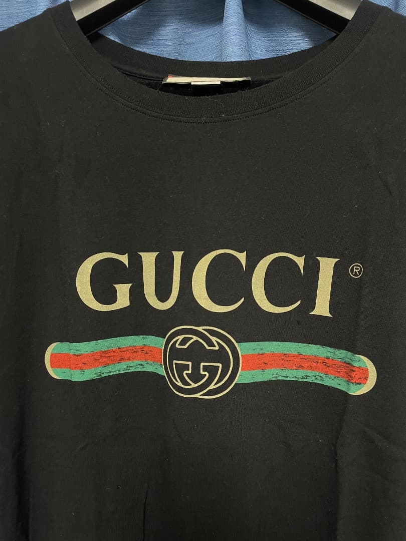 GUCCI ブラック Tシャツ（箱付き）
