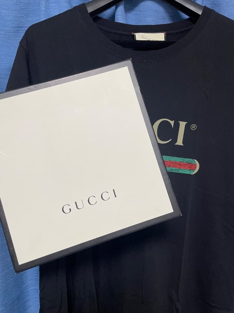 GUCCI ブラック Tシャツ（箱付き）