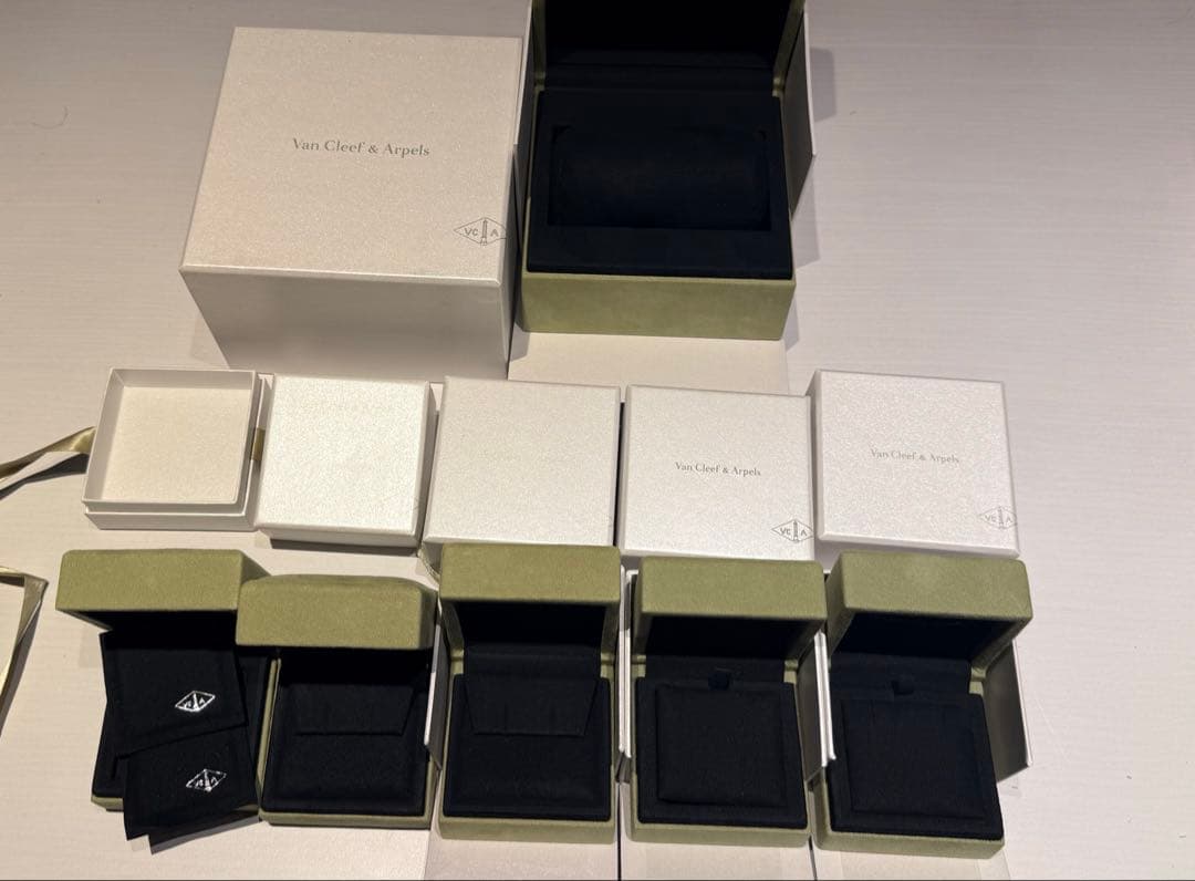 ヴァンクリーフ　ジュエリーケース 空箱