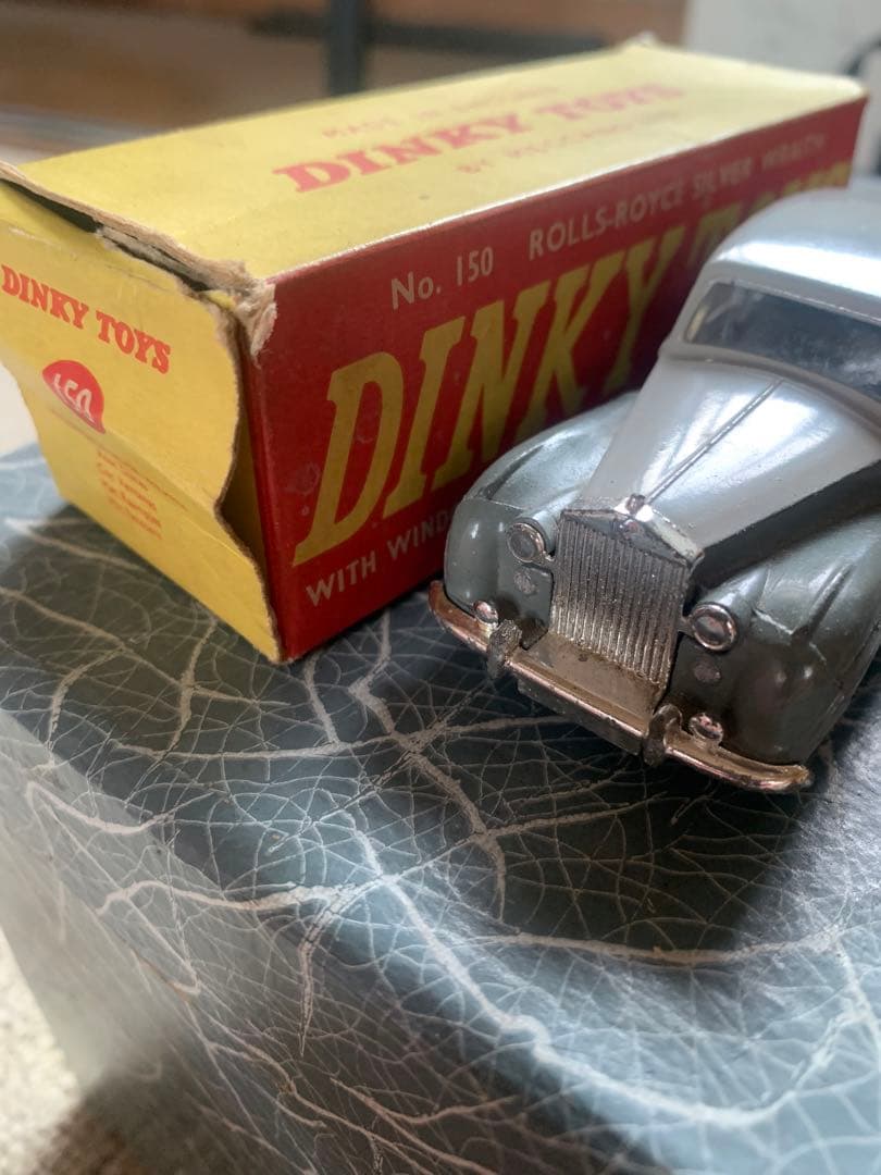 DINKY TOYS150ロールスロイス　シルバーレース
