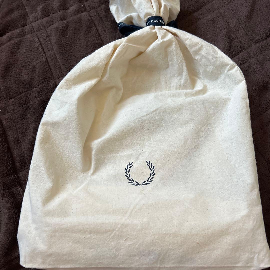 ネコ娘　FRED PERRY ポロシャツ 半袖