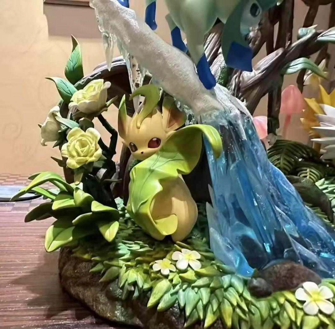 ポケモン　イーブイフレンズ　イーブイと進化系のフィギュア