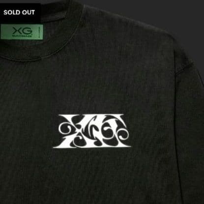 完売品　XG　ロング Tシャツ　ロンT　Мサイズ　グッズ　スリーブ