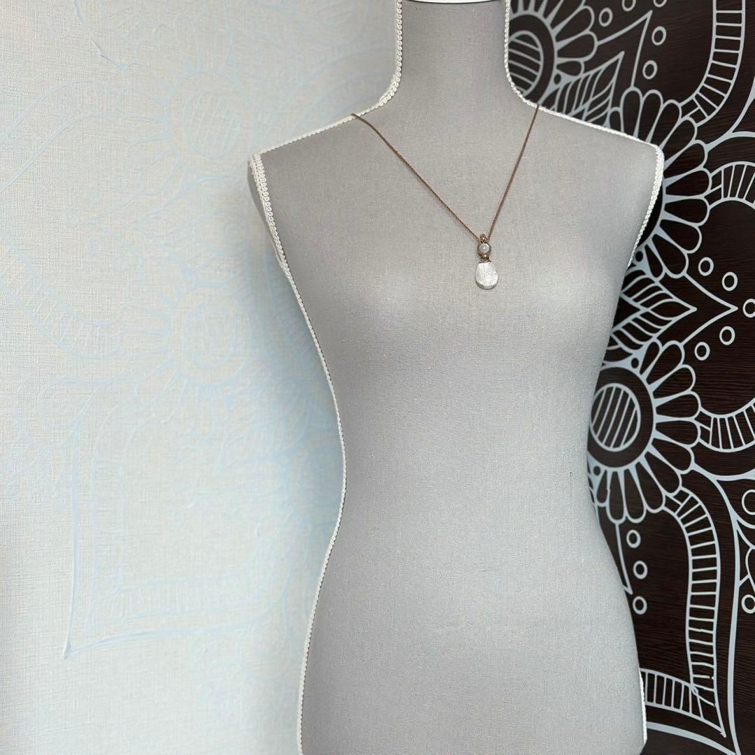 『純誌』ブルーエンジェルラダークォーツとブルームーンストーンのマクラメネックレス