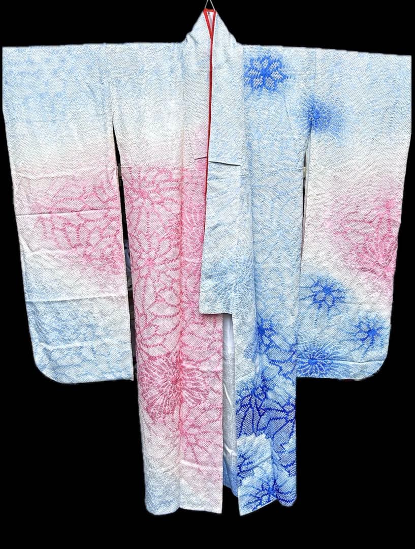 総絞り高級振袖　重ね衿付き　身丈 160cm　裄丈 67cm 青水色ピンク花柄