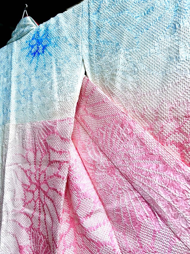 総絞り高級振袖　重ね衿付き　身丈 160cm　裄丈 67cm 青水色ピンク花柄