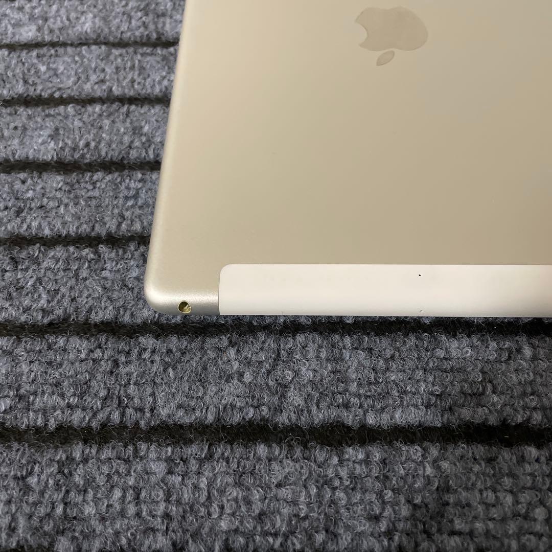 107 iPad 8世代 32GB SIMフリー シルバー