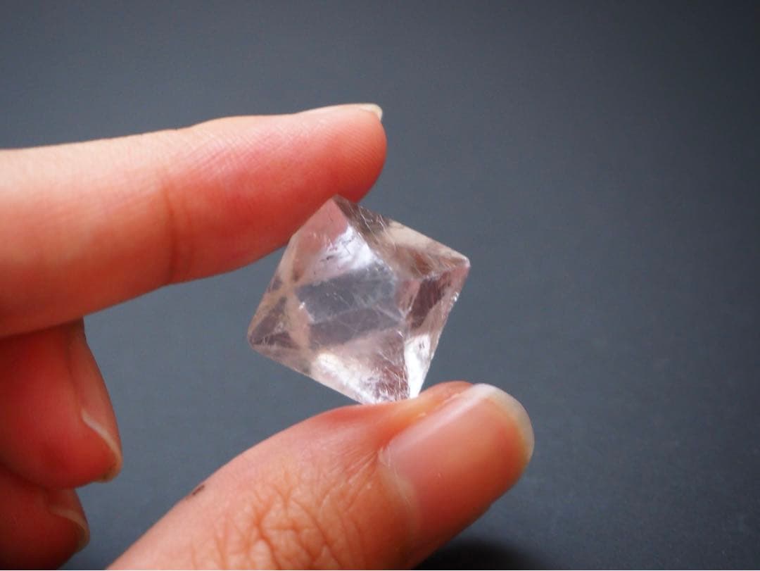 フローライト　イリノイ産　クリアパープル　蛍石　鉱物【C5】