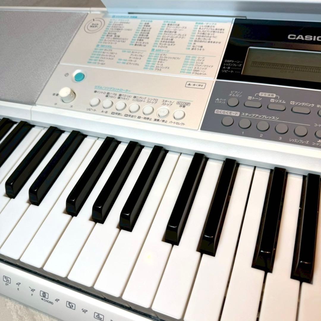 【美品】CASIO カシオ　LK-516 光ナビゲーション キーボード