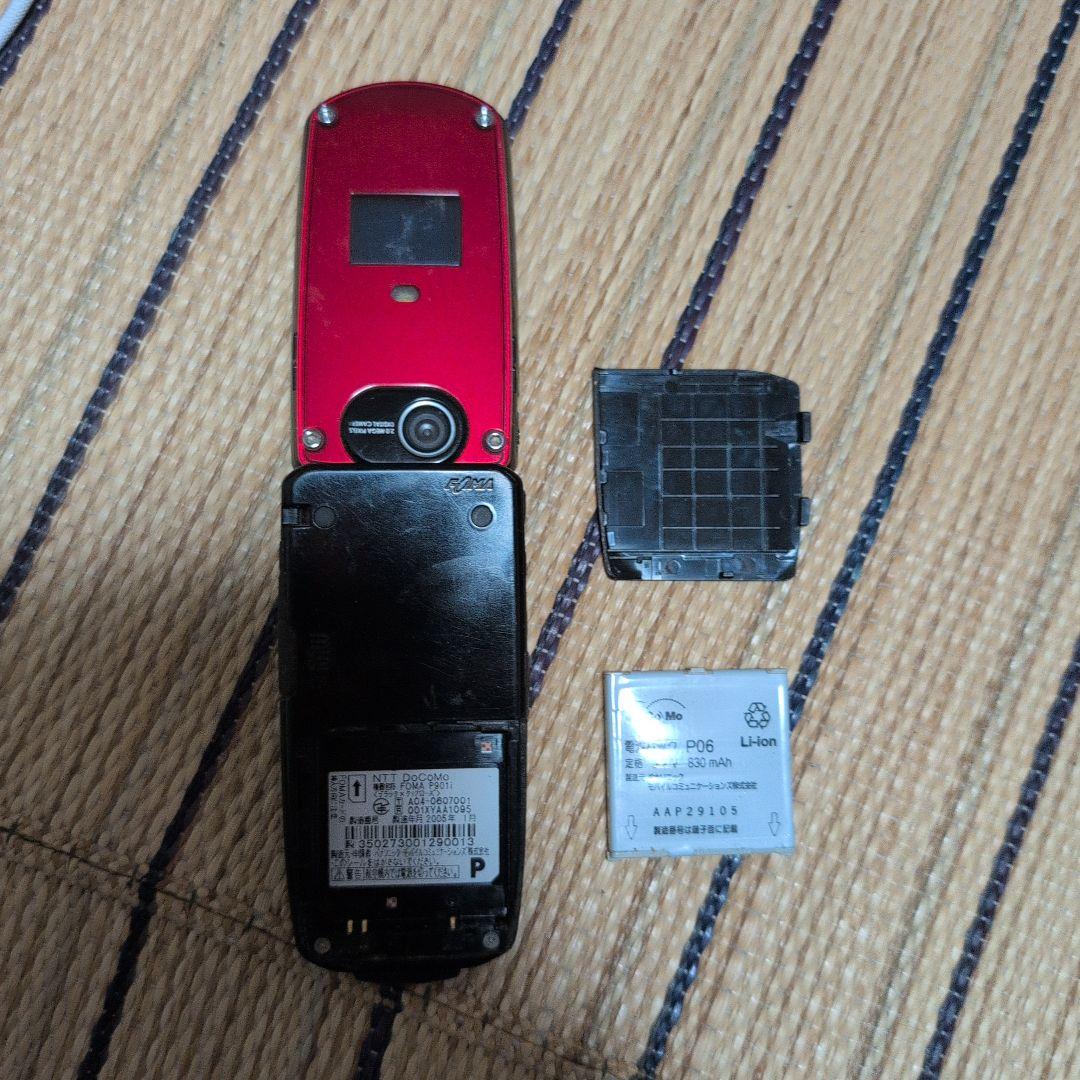 NTT DoCoMo FOMA P901i 黒/赤