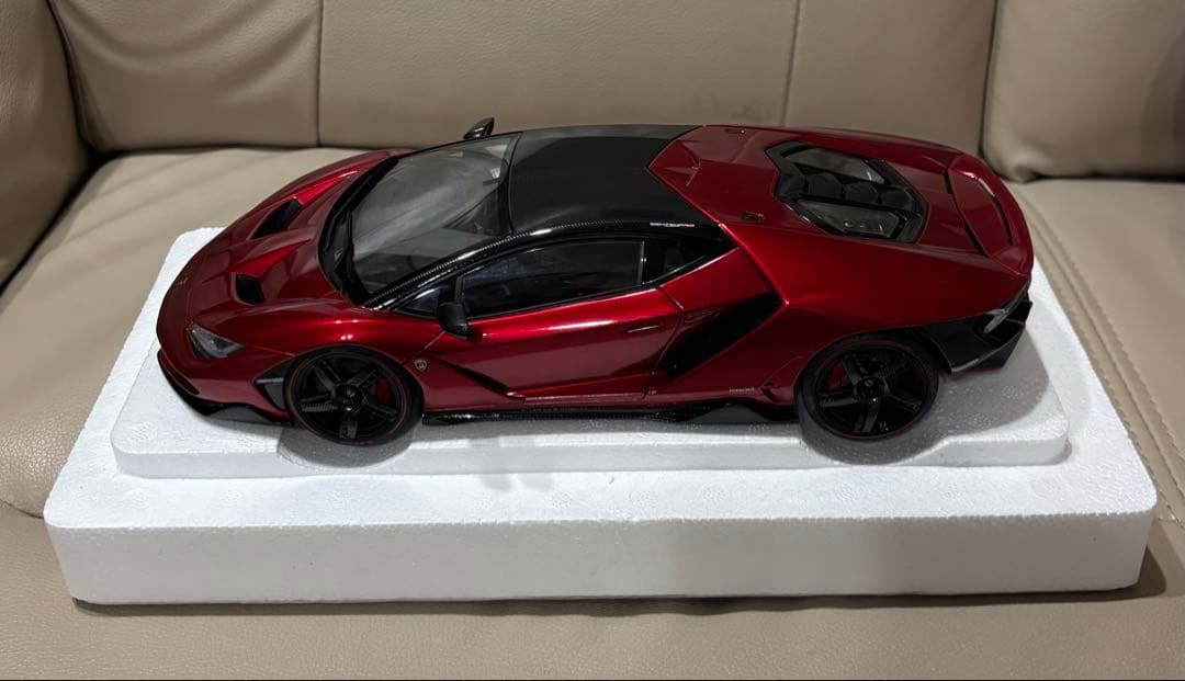 AUTOart ランボルギーニ チェンテナリオ　メタリックレッド　1/18