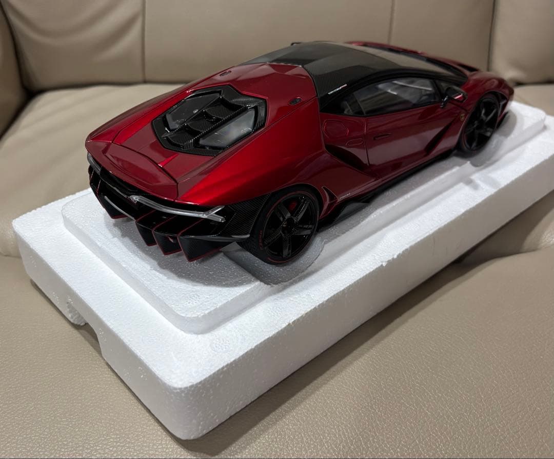AUTOart ランボルギーニ チェンテナリオ　メタリックレッド　1/18
