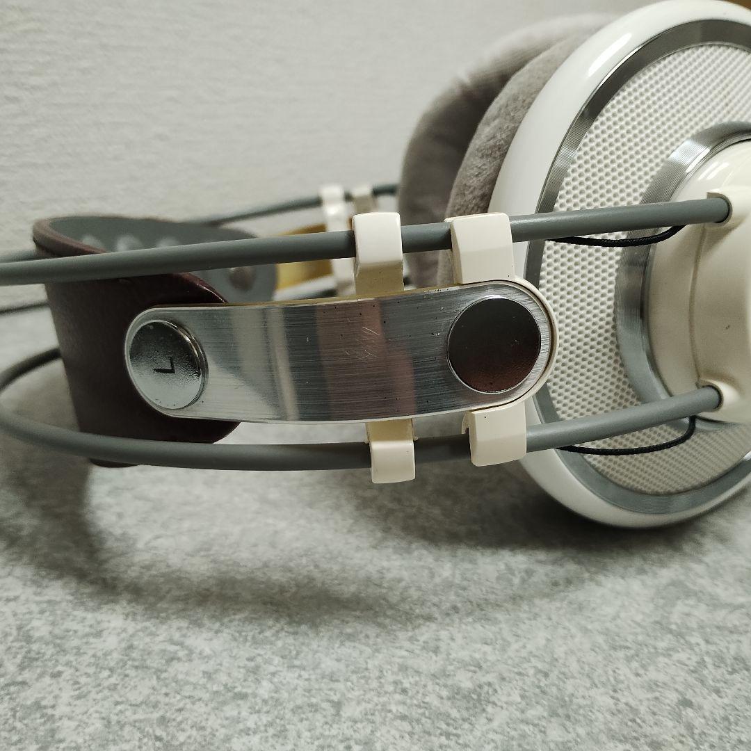 AKG K701 オーストリア製です。