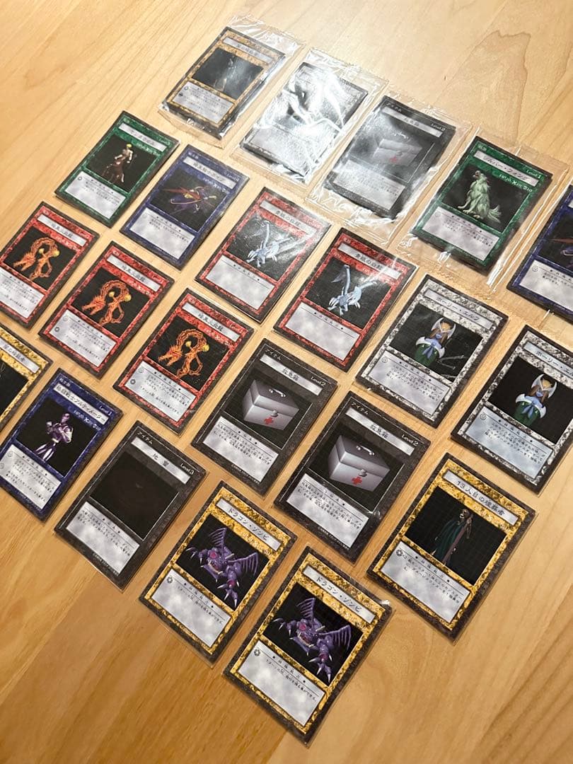 遊戯王 ダンジョンダイスモンスターズ ブルーアイズ カード 22枚セット 未開封