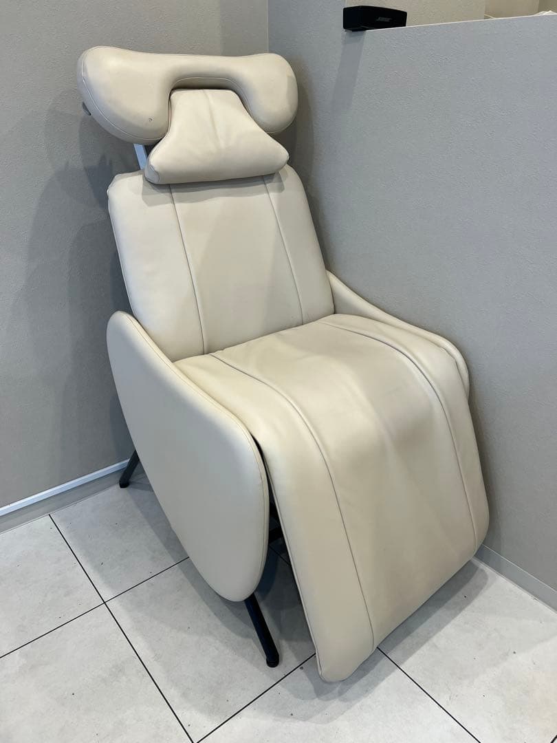 【タカラベルモント製　アイラッシュリクライニングチェアリーチェ】美品