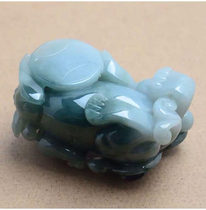 激レア 本翡翠 ミャンマー産青水翡翠 覇王貔貅 置物 ネックレス 鑑定書2点付