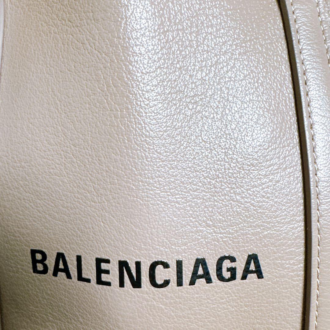 バレンシアガ レザー エブリデイXXS トートバッグ ストラップ有　ベージュ