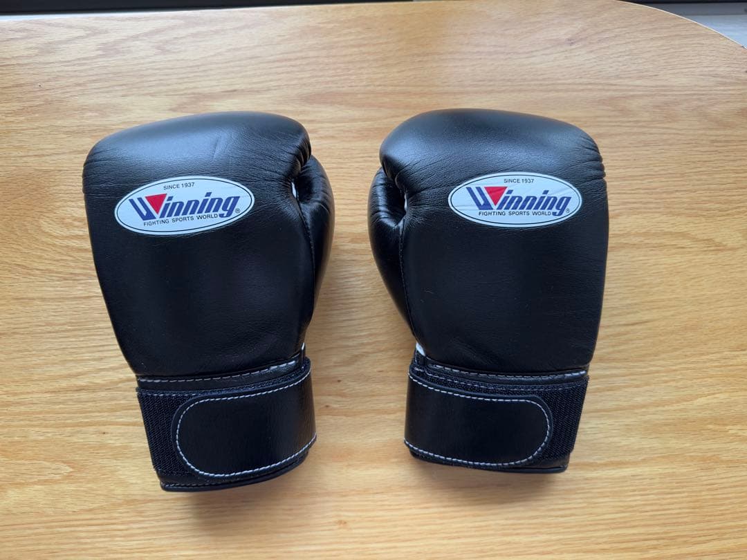 Winning ボクシンググローブ ブラック　8オンス
