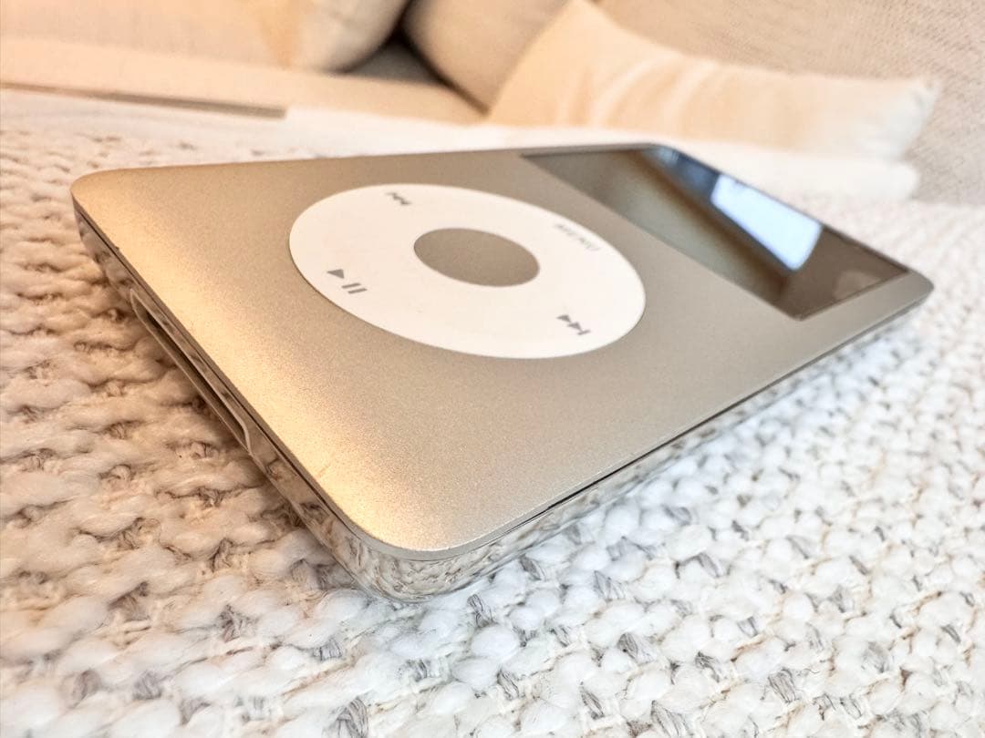 【極美品】Apple iPod classic 120GB MB565J/A