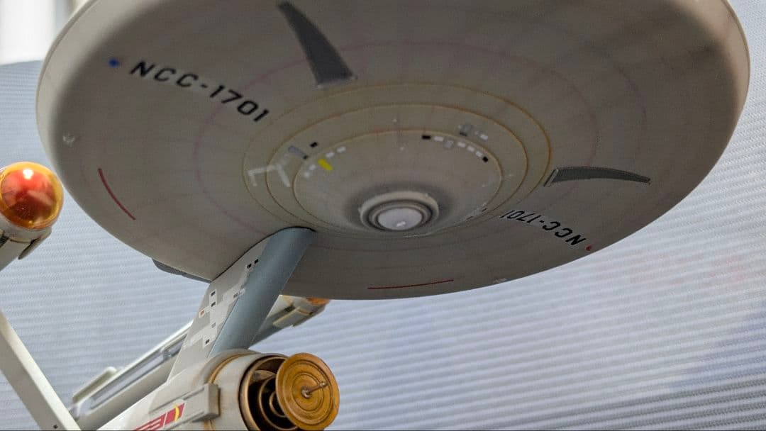 スタートレック　NCC-1701 エンタープライズ　TOS版とパイロット版