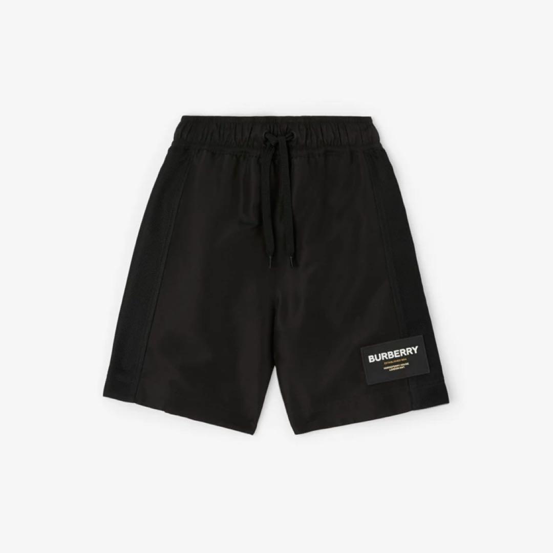 ラスト１【新品】BURBERRY 大人も着られる ロゴ メンズ 水着 ブラック