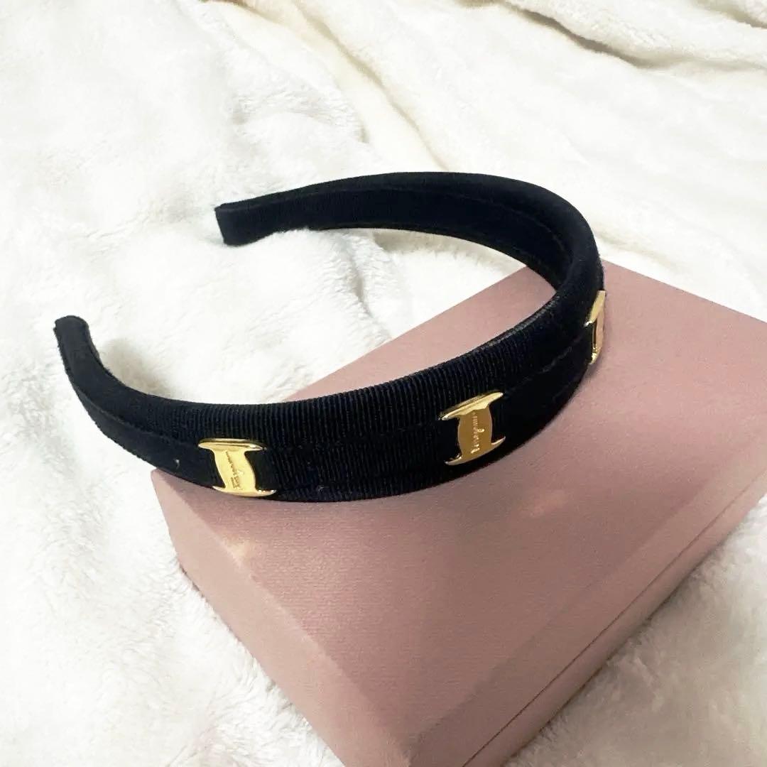 ⭐︎美品⭐︎フェラガモカチューシャ