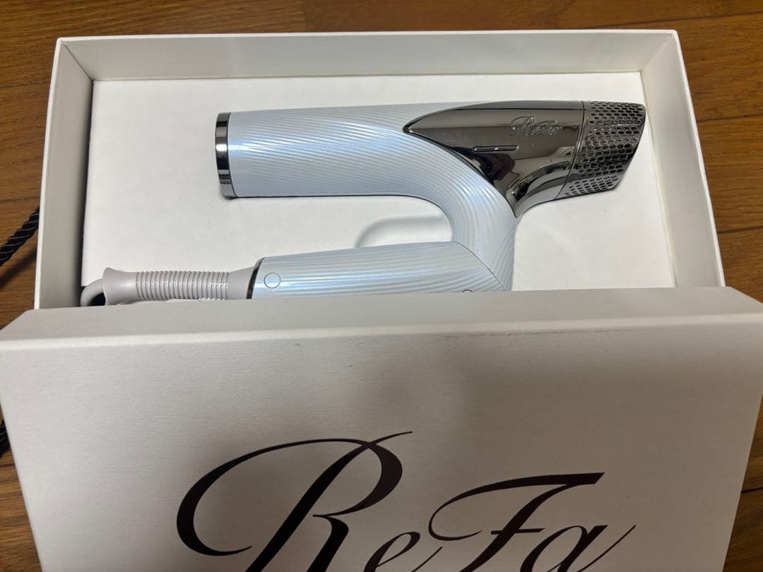 【ジャンク】Refa リファ　ビューティックドライヤースマート ホワイト白