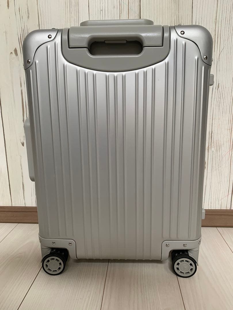メルセデスベンツ　スーツケース　キャリーケース32L シルバー