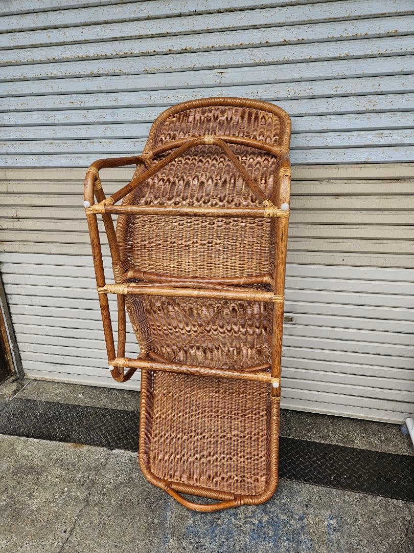 ヴィンテージ 古いラタンのシェーズロング 寝椅子 ソファ 古家具 藤 昭和レトロ