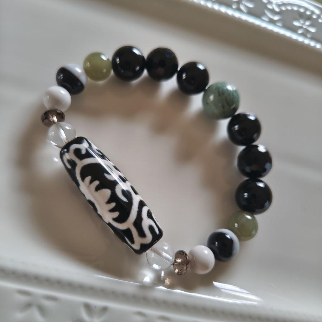 新作♡如意蓮花天珠、日高翡翠、水晶白蛇彫り、モリオン、和田玉、天然ホワイトオニキ