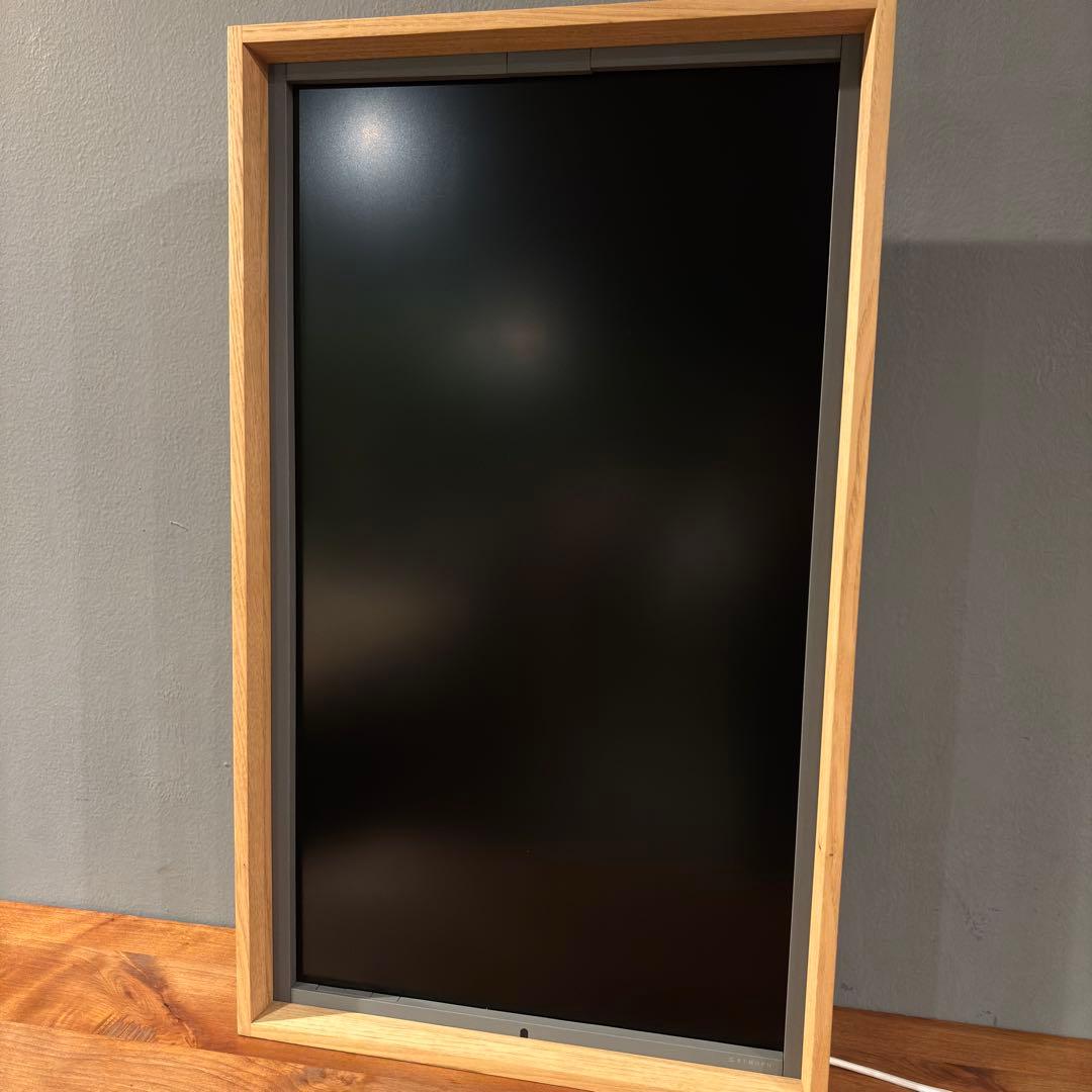 Atmoph window 2 カリモク木製フレーム