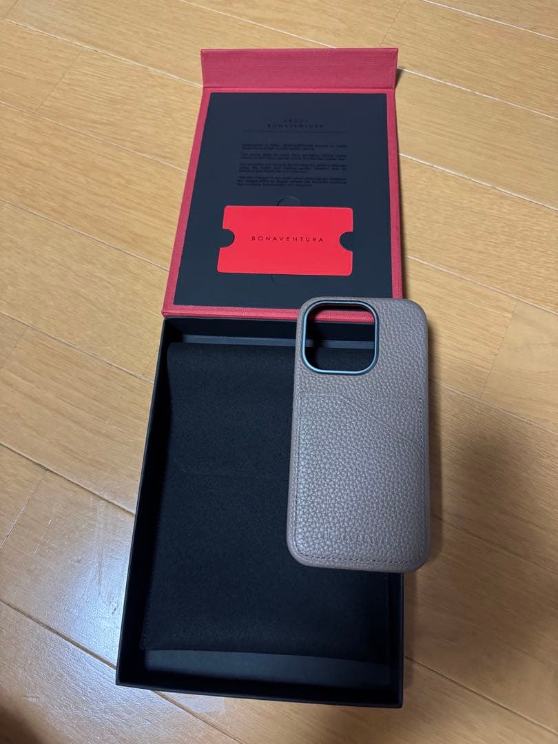 Bonaventuraバックカバーケース シュリンクレザーiPhone15pro