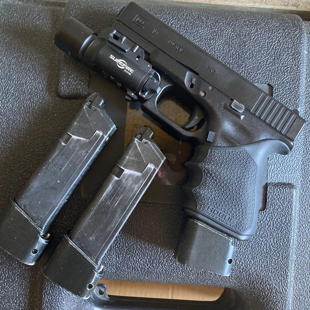 東京マルイ　Glock 19 ガスガン　SureFire X300 外装カスタム