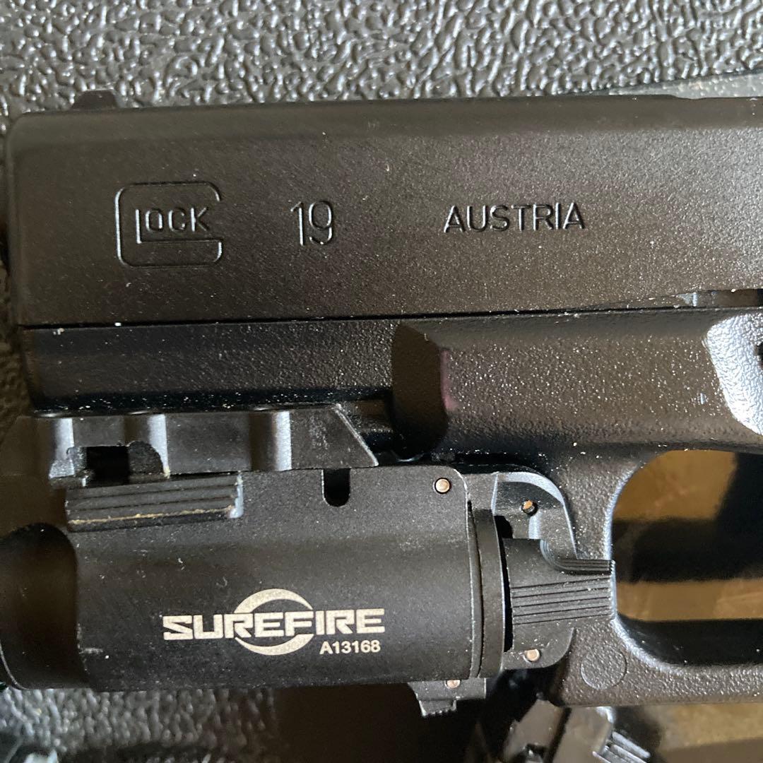 東京マルイ　Glock 19 ガスガン　SureFire X300 外装カスタム