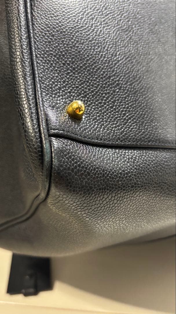 CHANEL ブラックレザーボストンバッグ