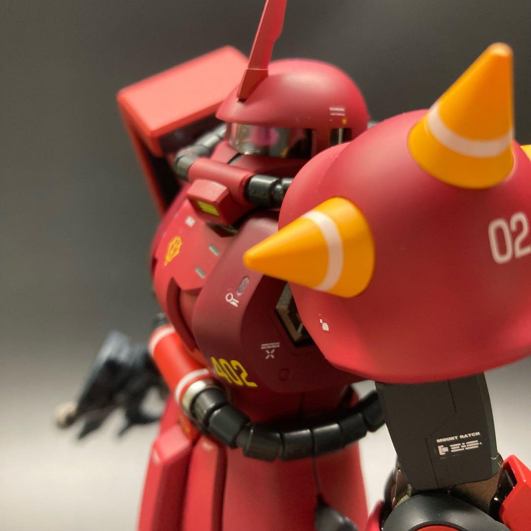 MG ザクⅡ ジョニーライデン専用機　塗装済み完成品ガンプラ