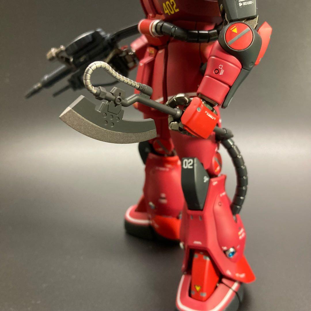 MG ザクⅡ ジョニーライデン専用機　塗装済み完成品ガンプラ