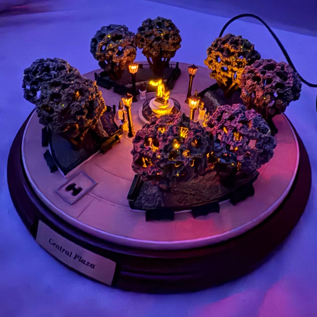 オルショウスキー ディズニー セントラルプラザ ライトアップフィギュア ジオラマ