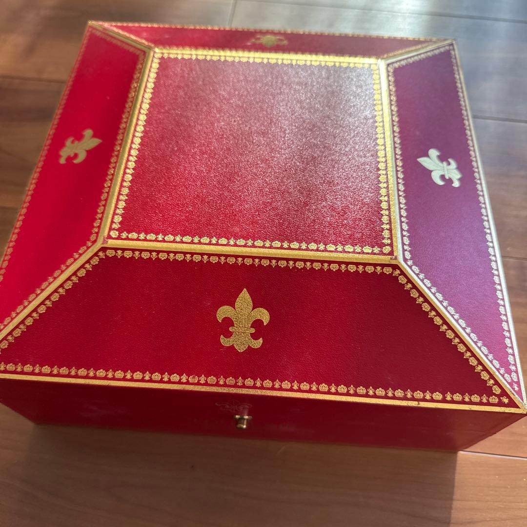 【バカラ社製】レミーマルタン ルイ13世 空瓶＆専用ボックス