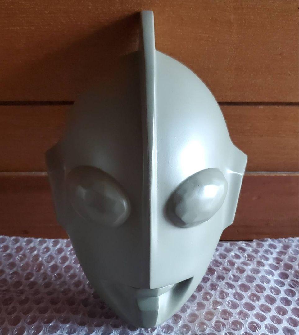s*3様 M1号　ウルトラマン　1/2 マスク　グレーカラー　サイン入りベース付