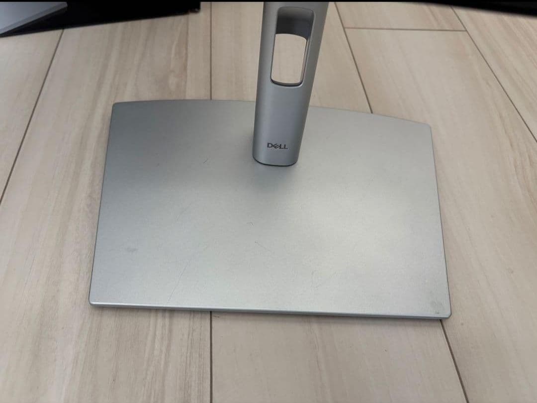 Dell U2723QX 27インチ 4K USB-C モニター