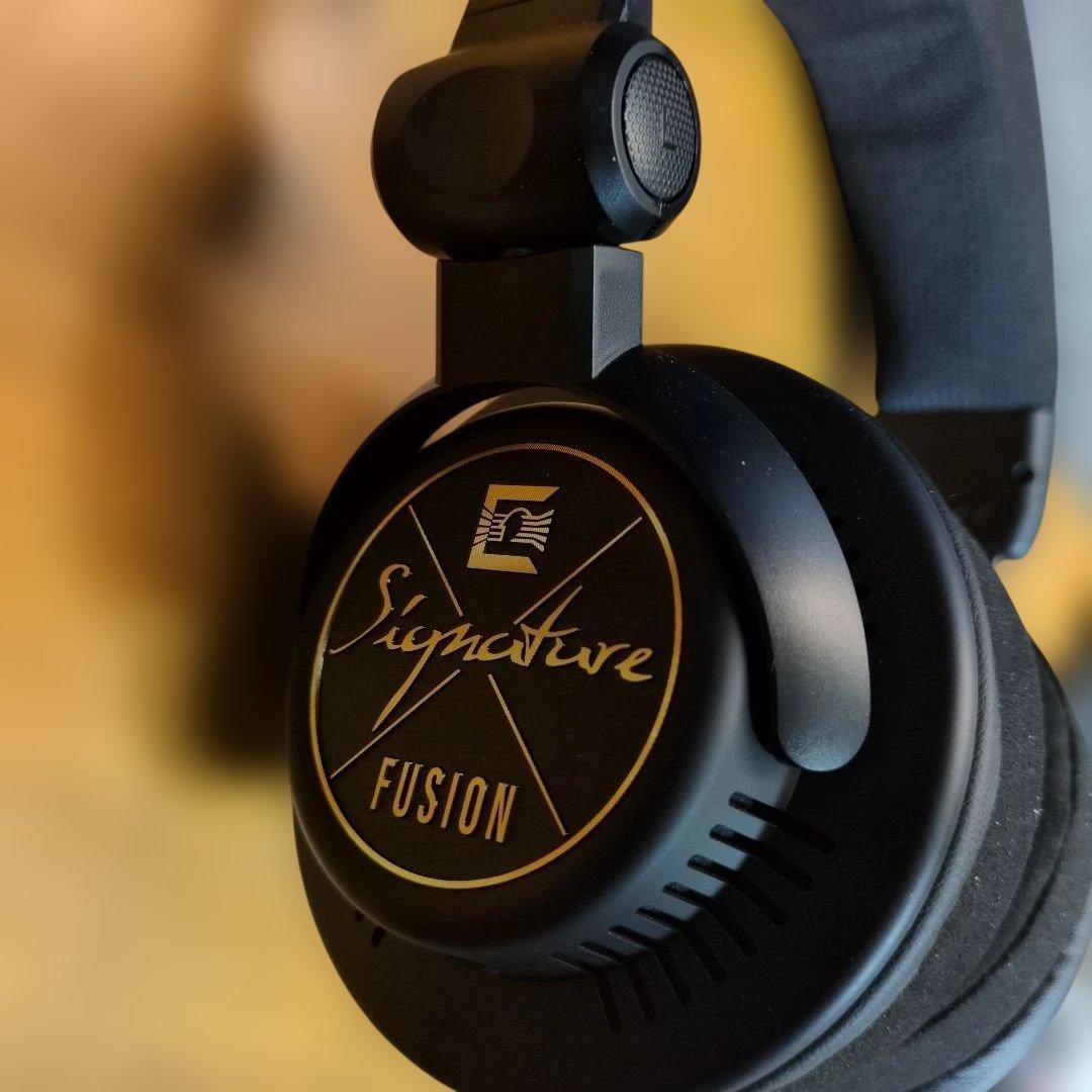 ヘッドホン Ultrasone Signature Fusion Open Back